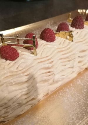 Une photo de Bûche framboises (rapide et facile)