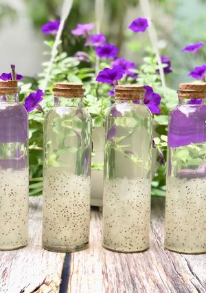 Hình của món Nước Mủ Trôm Hạt Chia Lá Dứa.