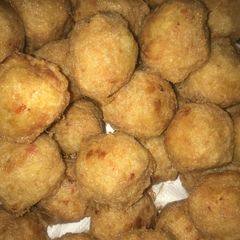 A picture of Yam Balls.