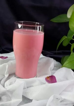 A picture of Rose lassi.