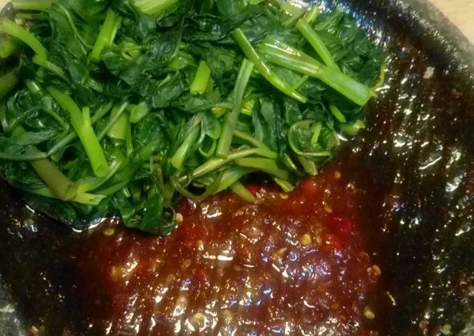 Resep Sambel asem kangkung oleh aldiana saputera - Cookpad