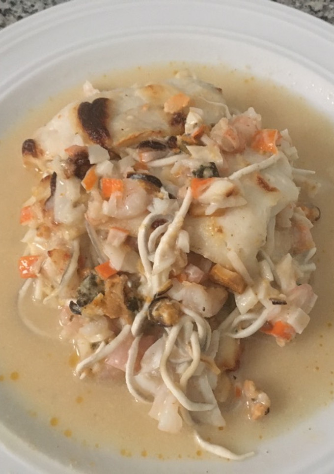 Una foto de Merluza rellena al horno