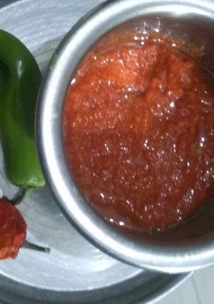 લાલ મરચા  ની તીખી ચટણી રેસીપી મુખ્ય ફોટો
