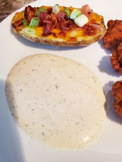A picture of Restaurant Ranch Dressing.