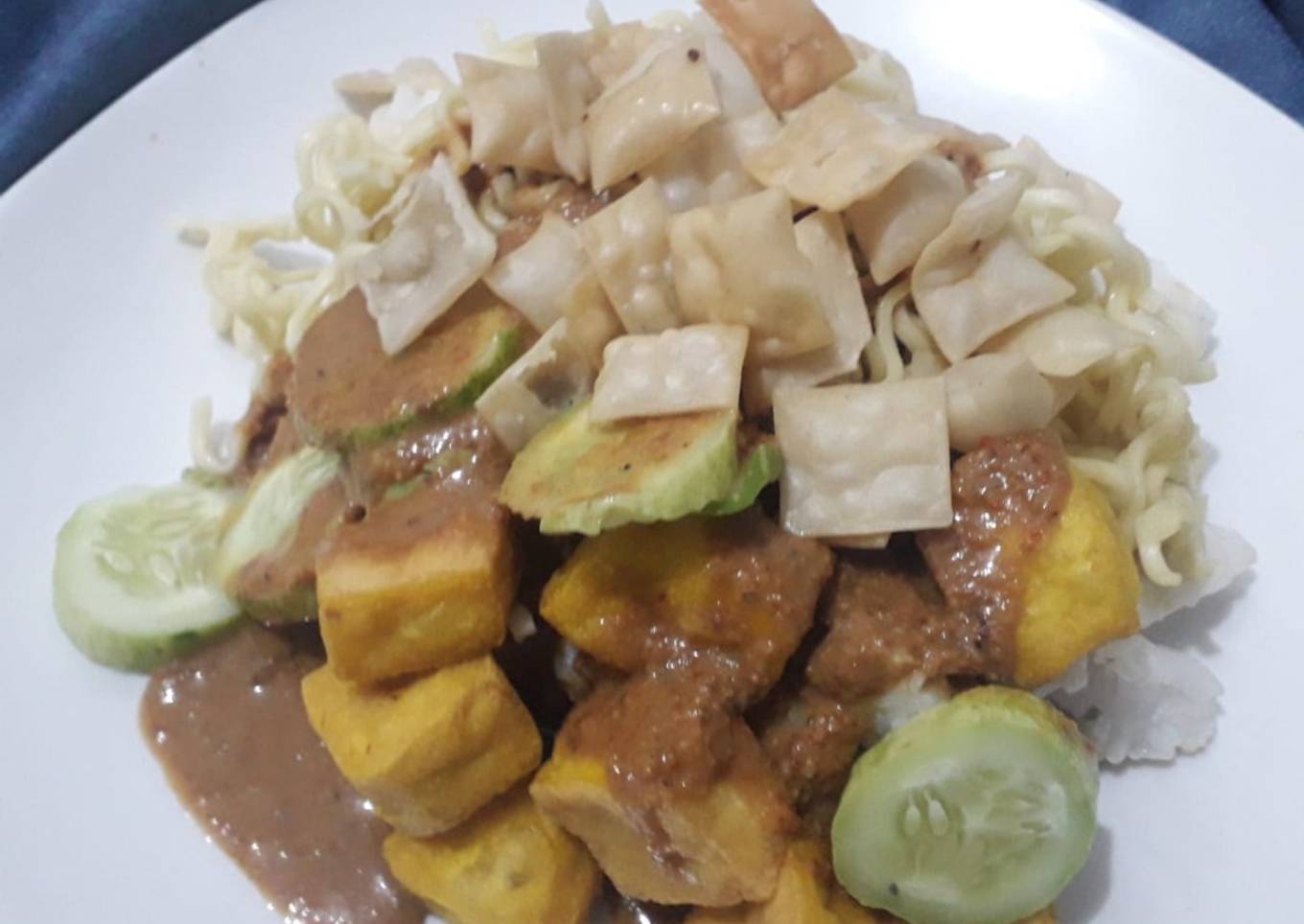 Lontong Pical rumahan