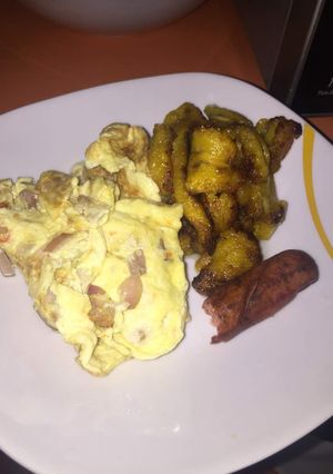 A picture of Fried Over ripped plantain and Egg.