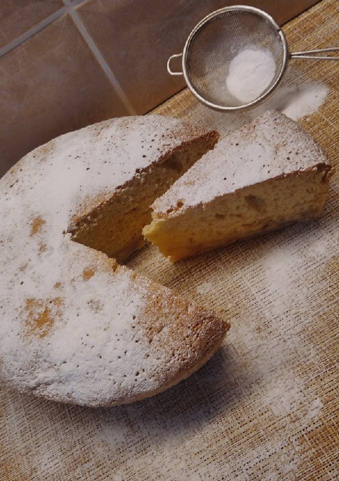 Шарлотка з яблуками