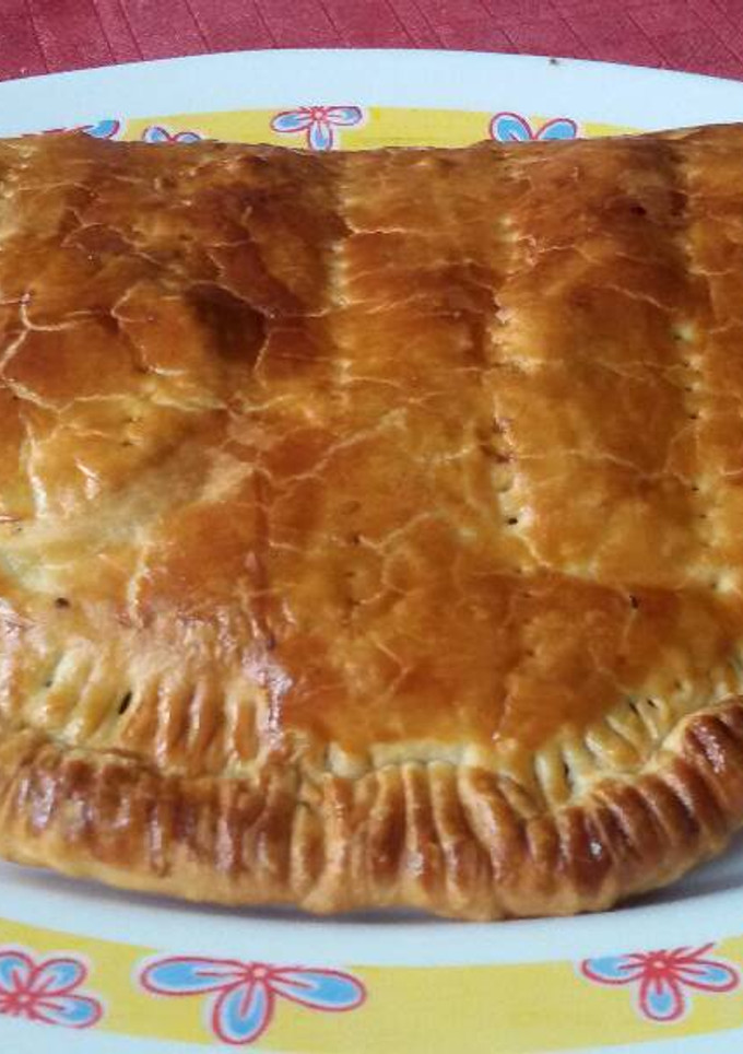 Una foto de Empanada de carne y berenjenas