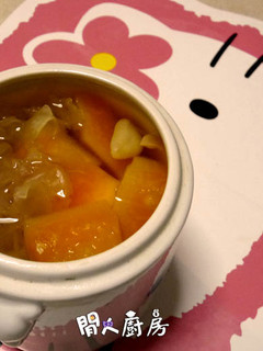 冰糖雪耳燉木瓜 的食譜成品照片