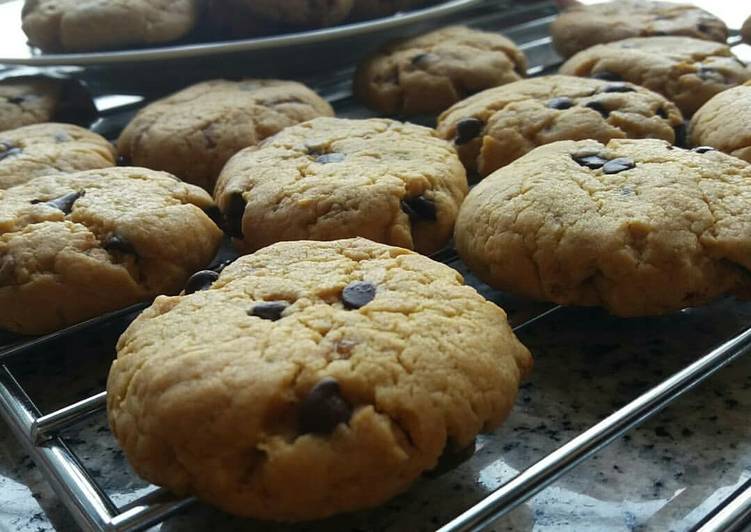 Chocolate chip cookies