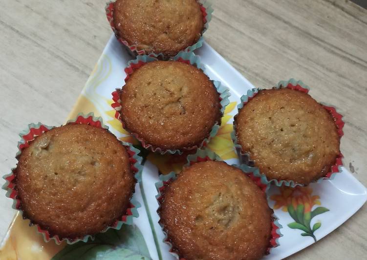 Recipe of Speedy Banana oat muffins