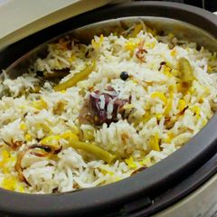 A picture of Lehsuni Biryani.