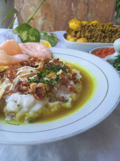Foto resep Bubur ayam rice cooker khas Cirebon