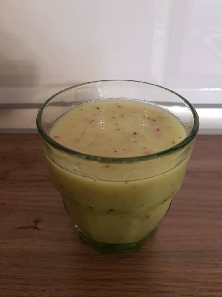 Mindent bele smoothie recept recept fotó