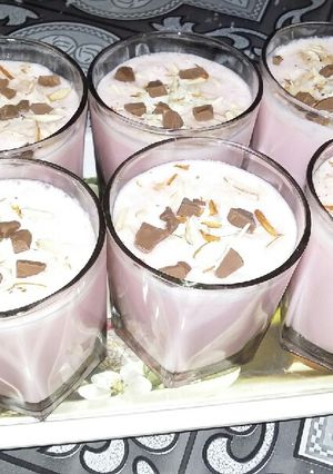 A picture of Sweet lassi.