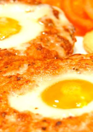 Foto principal de Hamburguesa rellena de huevo frito