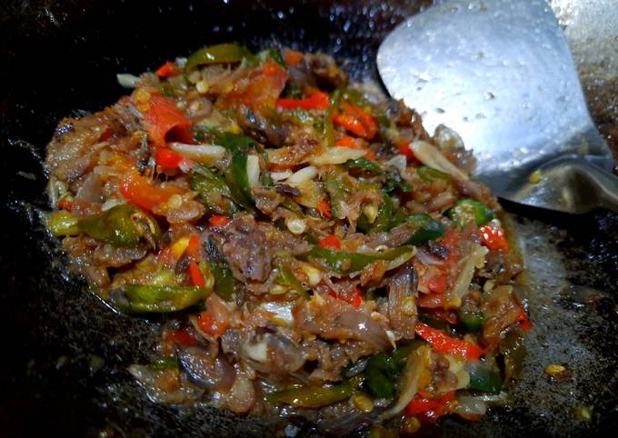 Oseng Oseng iwak Klotok (ikan asin peda) foto resep utama