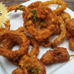 A picture of Crispy onion rings.