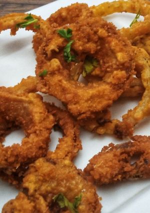 A picture of Crispy onion rings.