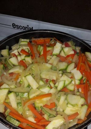 Una foto de Zucchini para la cena con arroz