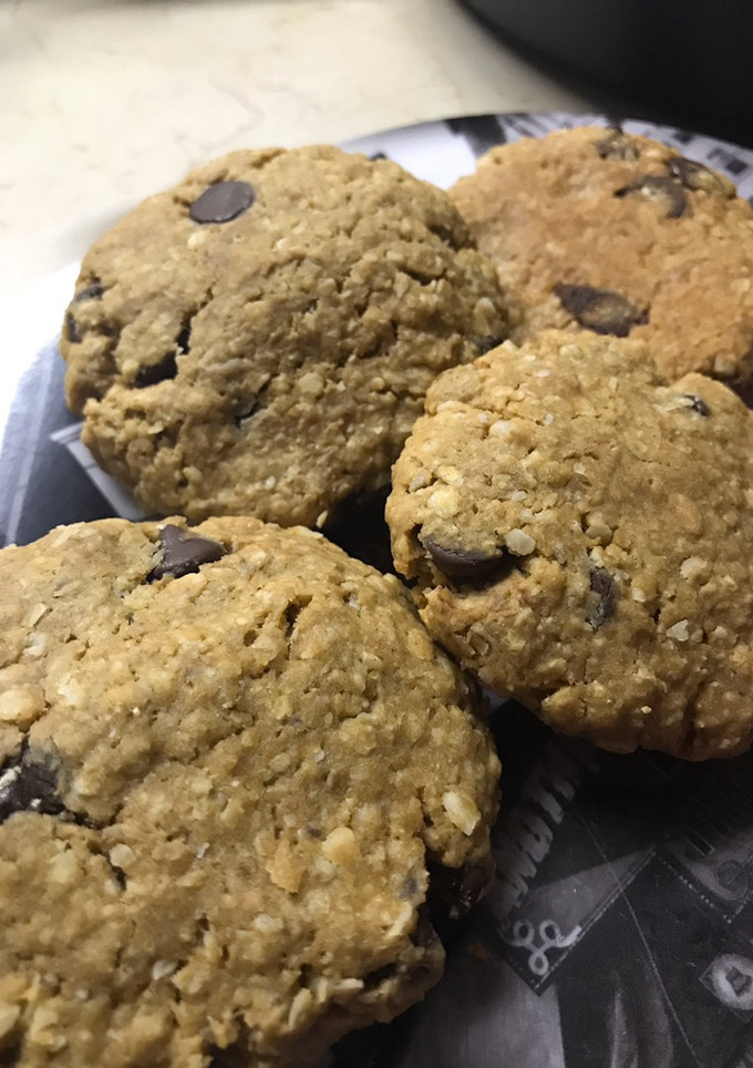 Una foto de Galletas de avena y chocolate