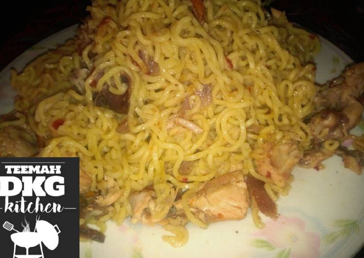 Indomie with roasted chicken