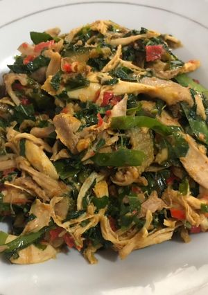 Foto resep Ayam Suwir Daun Melinjo
