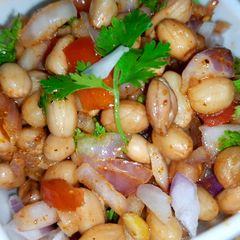 A picture of Peanut Chat.