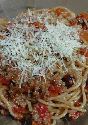 Una foto de Spaghetti con salsa bolognesa (la verdadera)