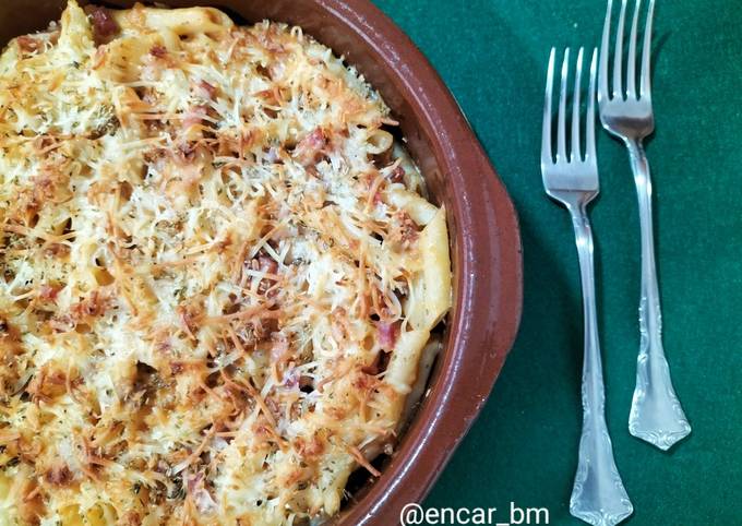 Macarrones Gratinados Con Bacon Y Salsa De Cebolla Y Queso Receta De