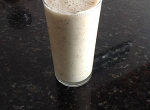 Una foto de Batido de Avena, guineo y miel