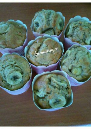 A picture of Banana apple cake.