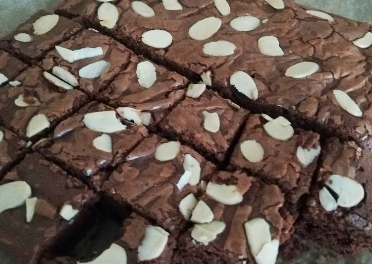 Recipe of Favorite Shine and Fudgy Brownies