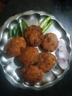 மசாலா வடை(Masala Vadai) or பருப்பு வடை(Paruppu Vadai) #chefdeena செய்முறை முக்கிய புகைப்படம்