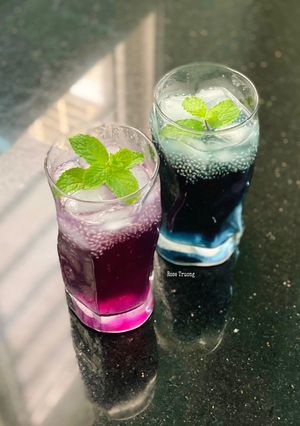 Hình của món Nước Mát Hoa Đậu Biếc Hạt Chia.