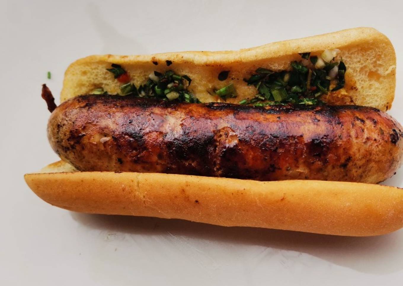 Choripan (estilo argentino)