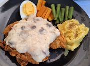 Gambar steak with mushroom sauce and mashed potato