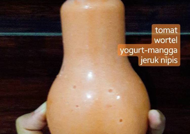 Bagaimana Membuat Jus Tomat-Wortel-Yoghurt, Lezat Sekali