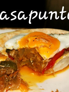 Una foto de Fajitas de pollo 🌮 🍗 🌶 🌮