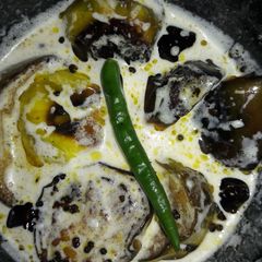 A picture of Dahi baingan.