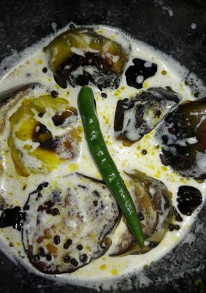 A picture of Dahi baingan.