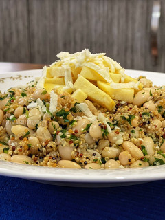 عکسی از دستور سالاد گرم گیاهی🥙