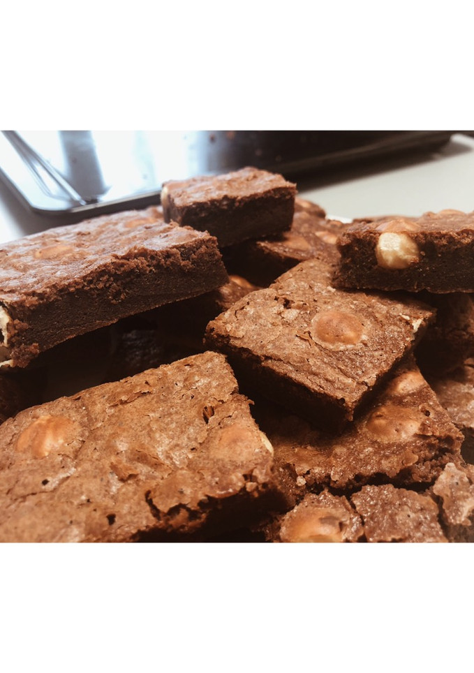 Una foto de Brownie de chocolate y frutos secos