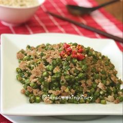 A picture of Sechuan Stir Fry Green Beans.