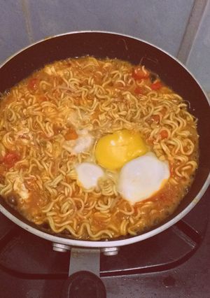 Foto resep Mie Telur pedas / mie dog dog ala mama kinan 😁