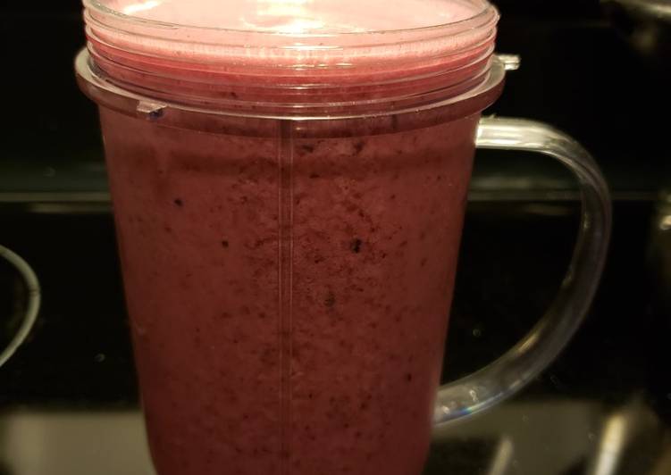 Blueberry Pomegranate Smoothie