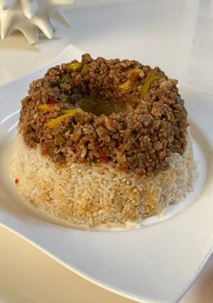 صورة لوصفة رز عنبر باللحمه المفرومه على طريقتي