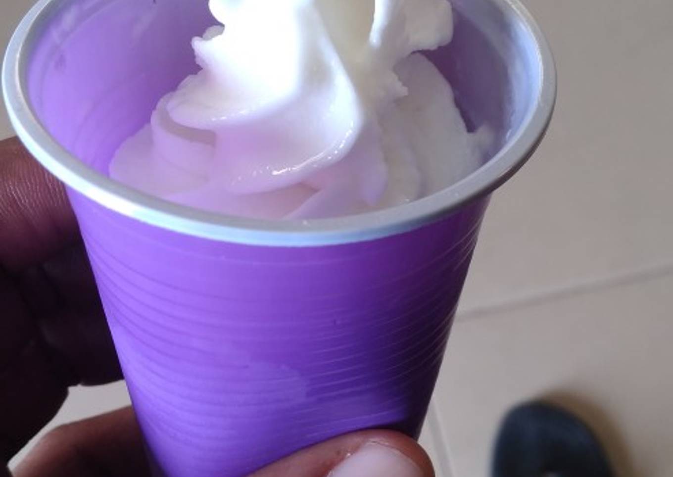 Banana flavour ice cream