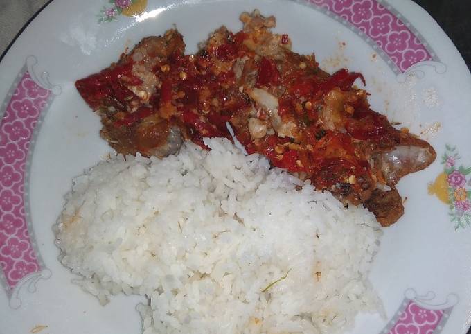 Ayam Geprek Kepala Spesial