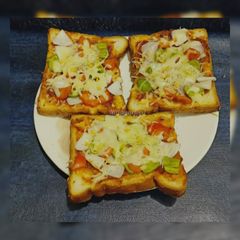 A picture of Bread pizza.